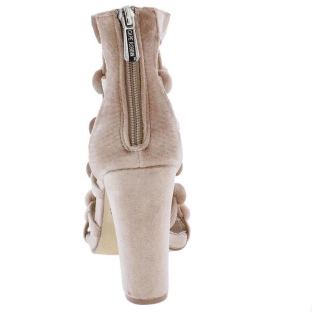 Melissa Velvet Tan Strappy Open Toe Chunky Heels NO BOX - Picture 3 of 4